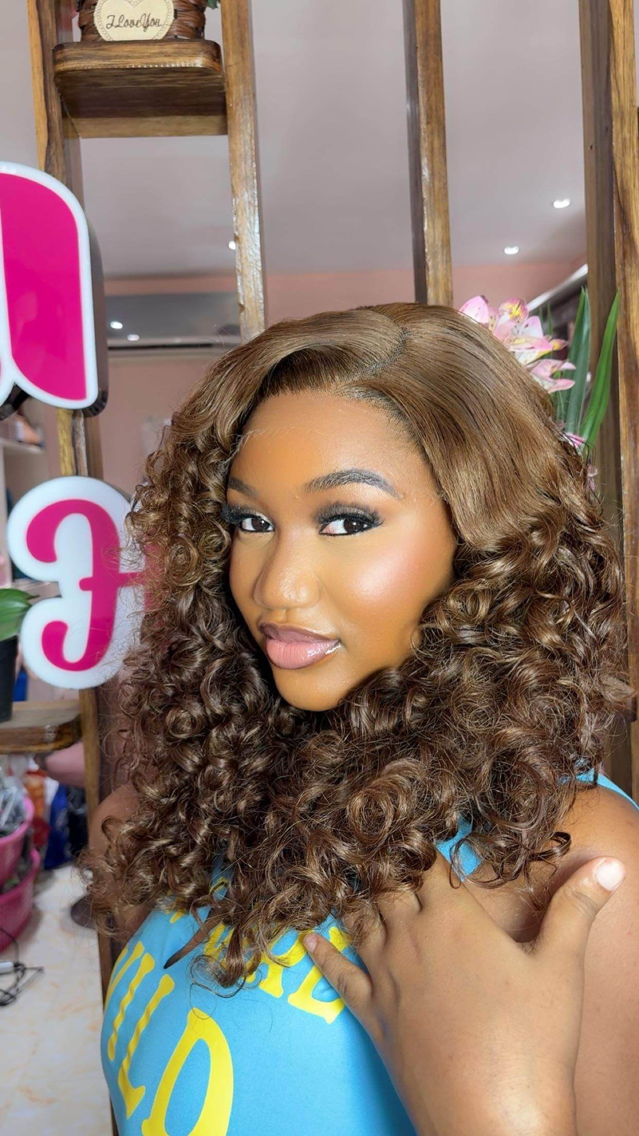 Makeup & Hairstyling